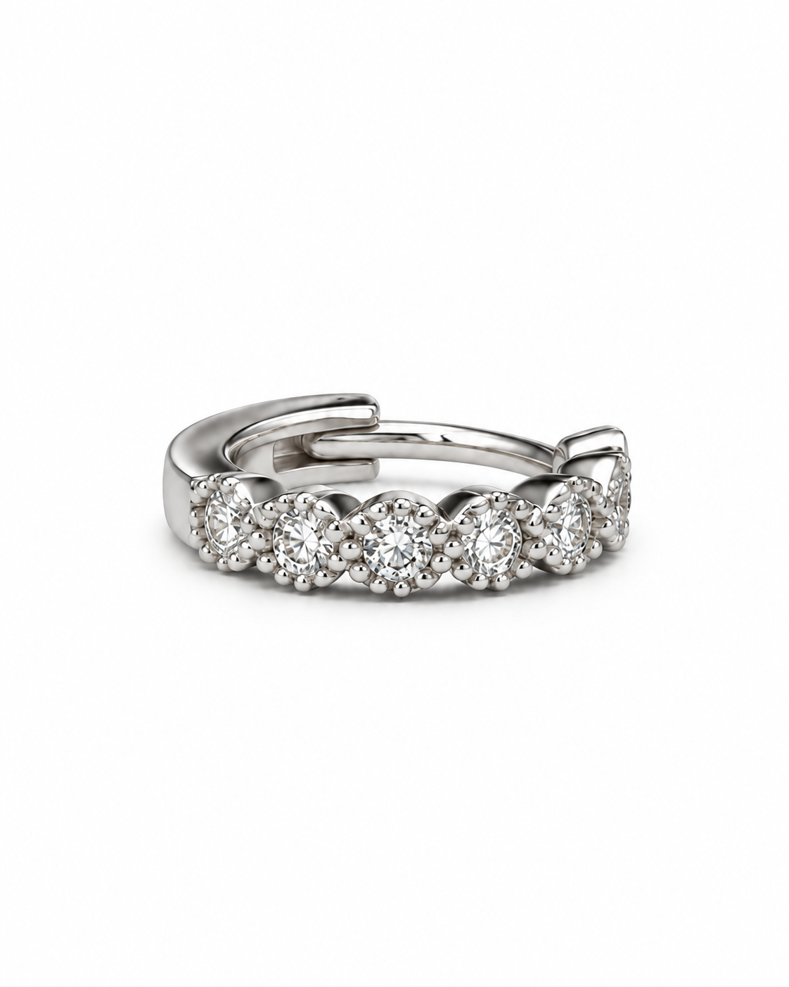 Scalloped-prong Huggie Hoop Earrings